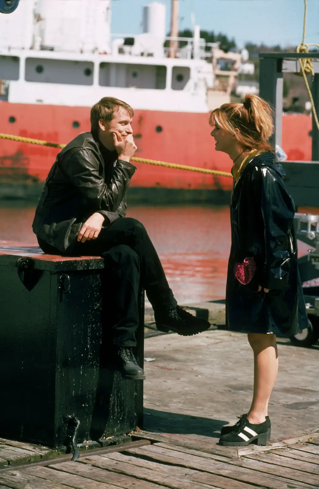 A still from Two If By Sea (1996)