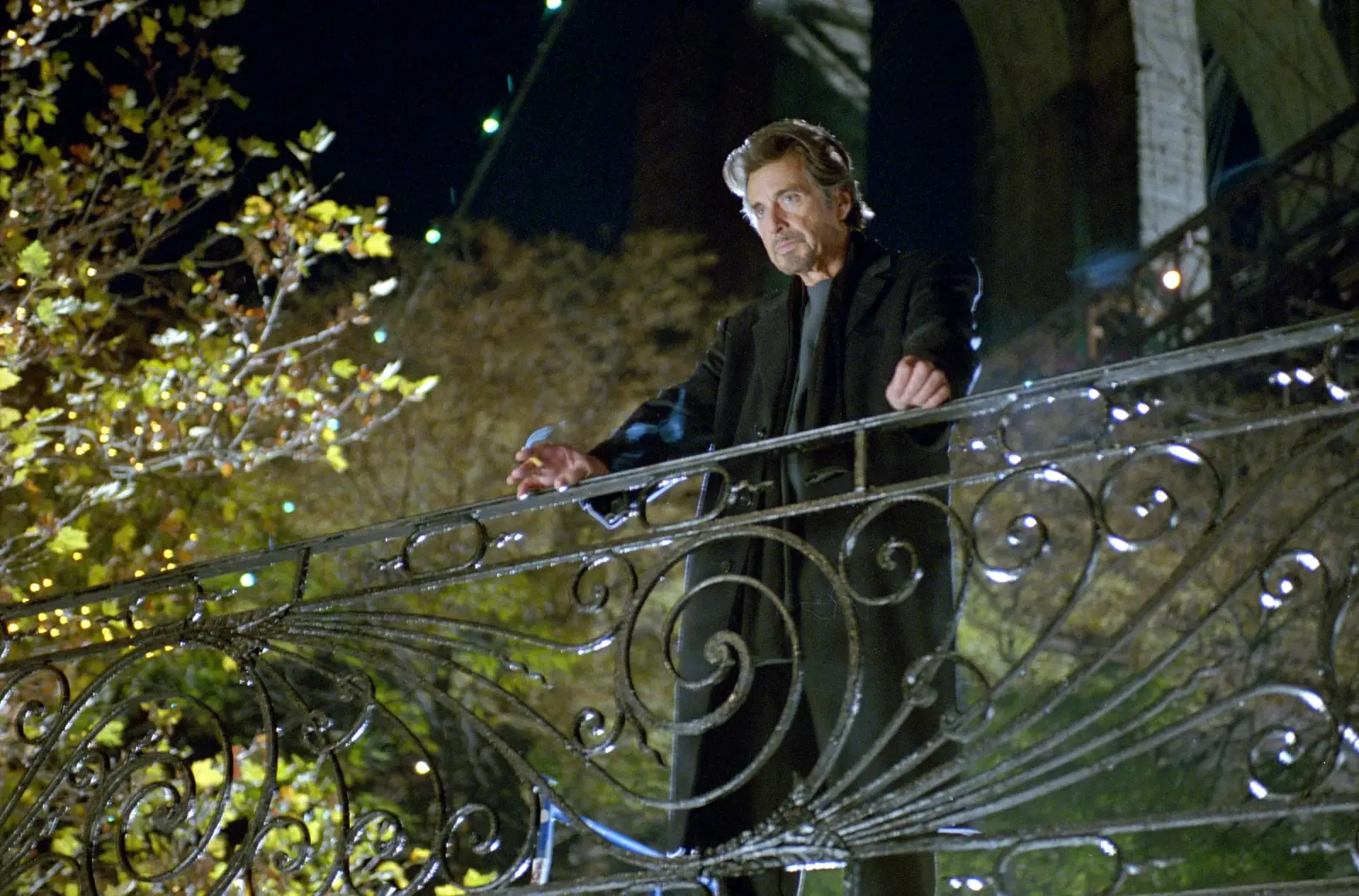 A still from Two For The Money (2005)