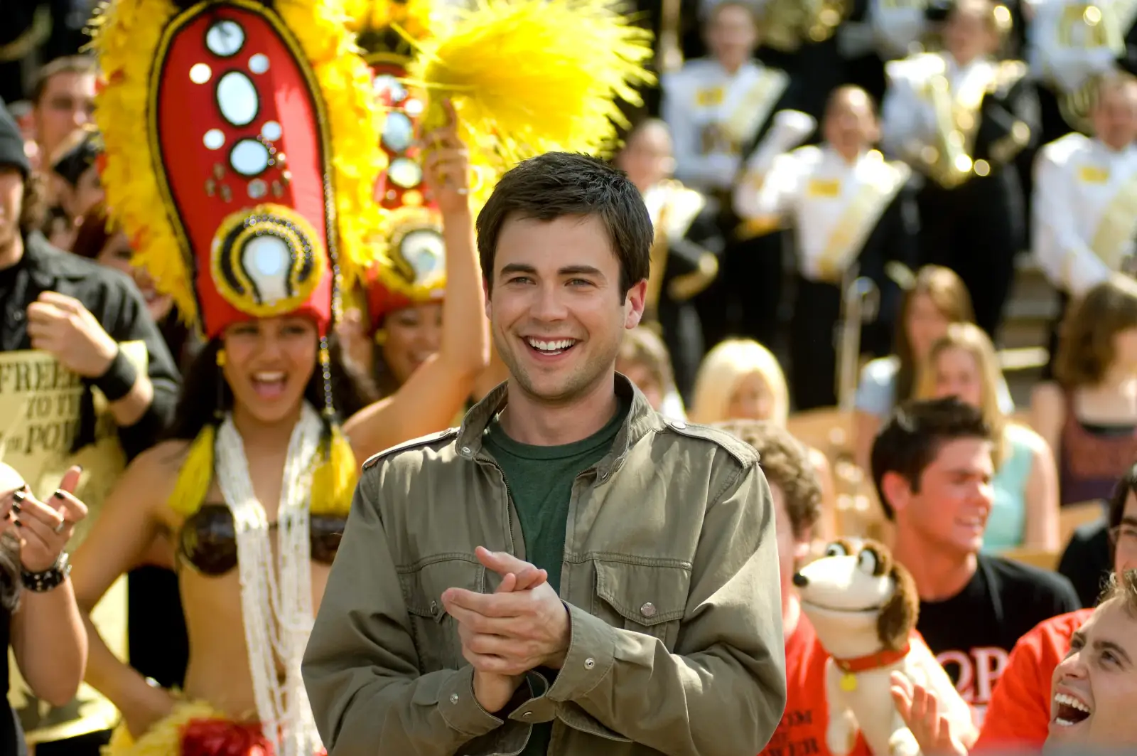 A still from Sydney White (2007)